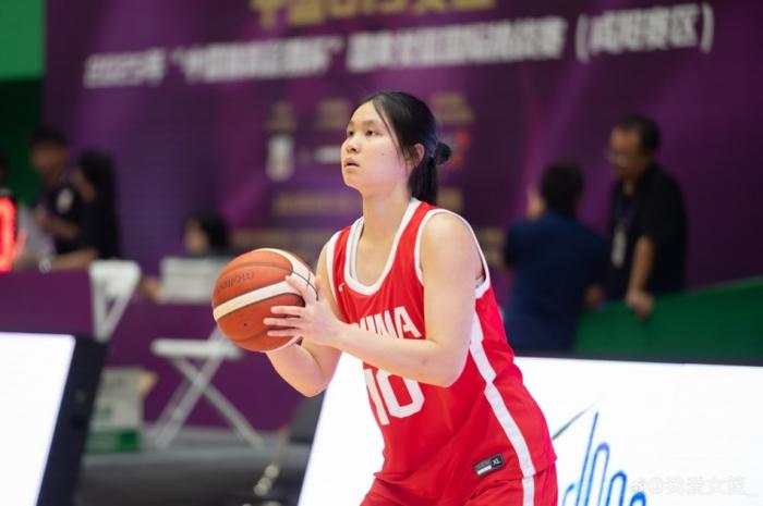 包含U19女篮世界杯-冉珂嘉17+10中国负葡萄牙遭两连败的词条