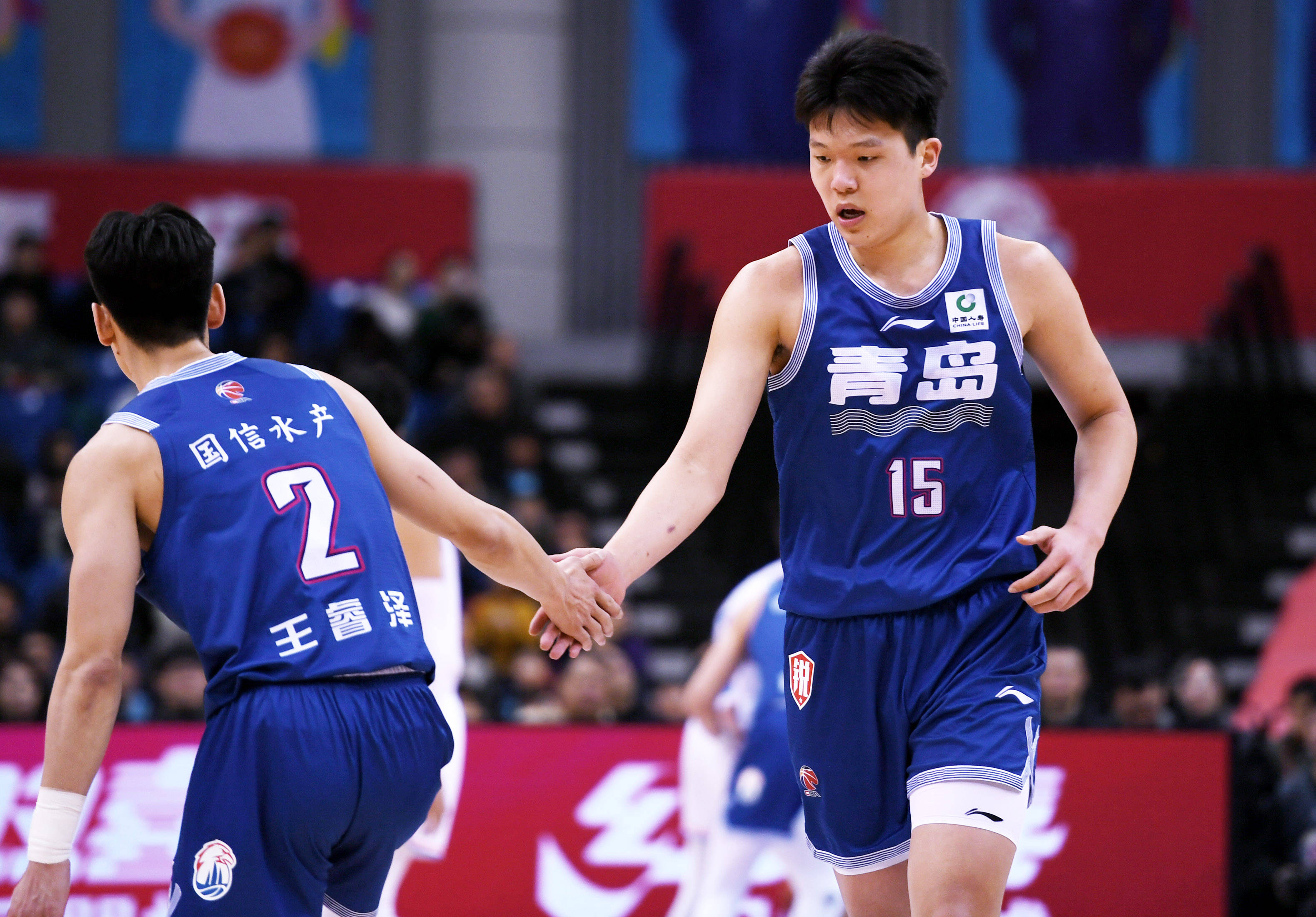 杨瀚森8+8+5+3篮板创新高夏联G4开拓者击败火箭(杨瀚翔个人图片)