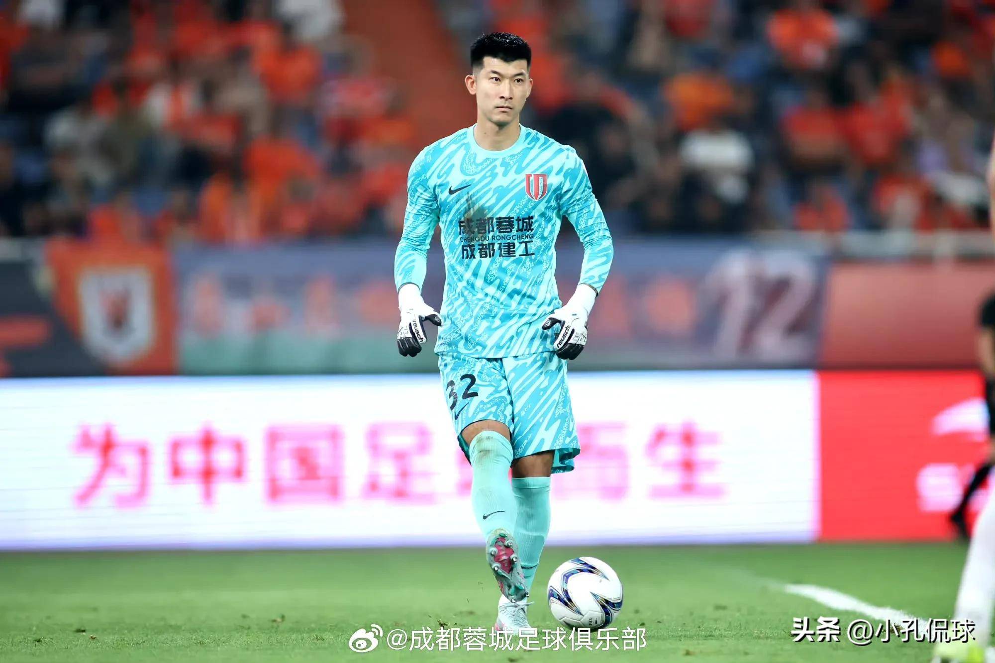 九游体育-中超Big4夏窗复盘：上海双雄+国安针对性补强，蓉城0引援前(16年中美南海对峙事件)