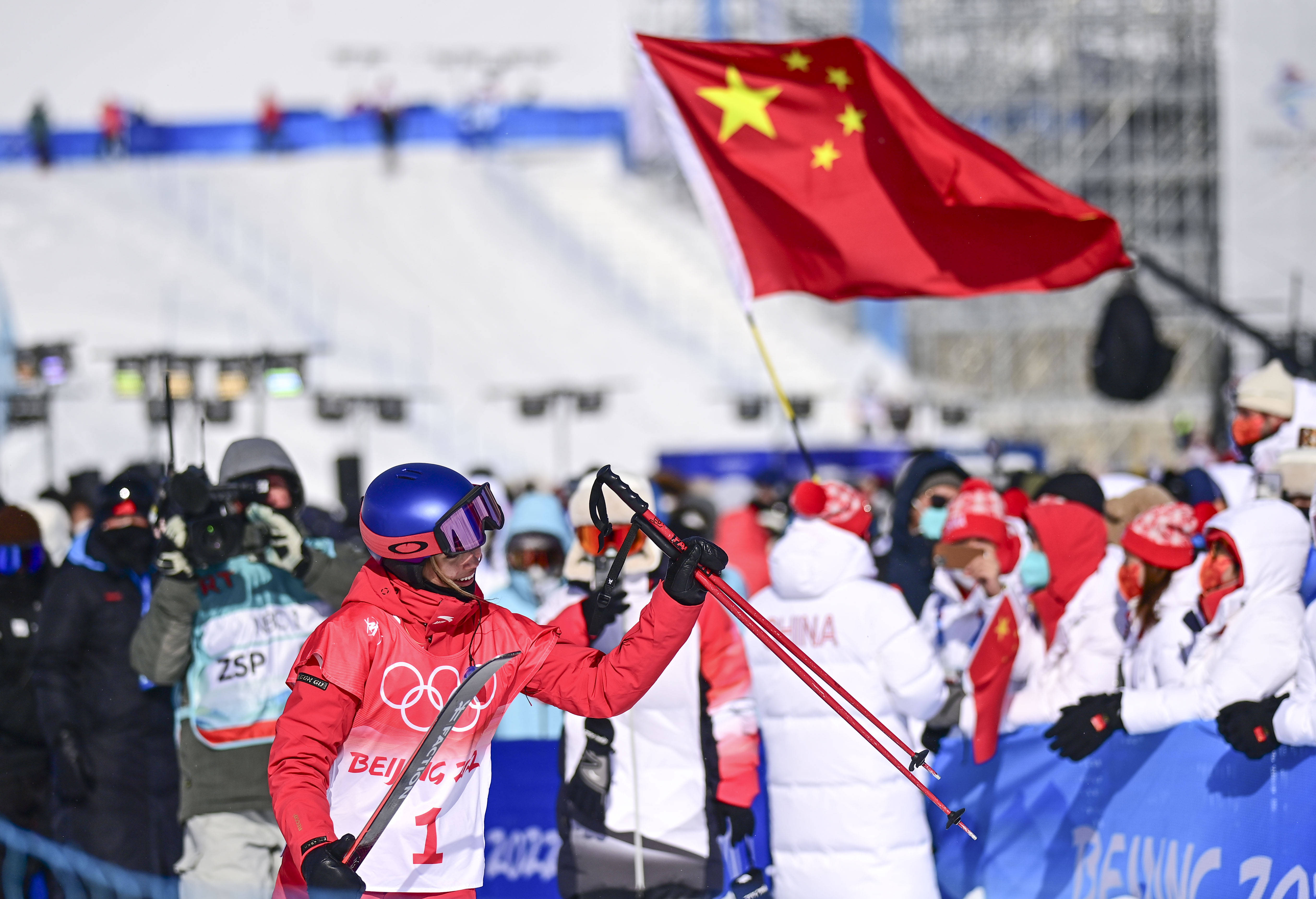 阿根廷滑雪选手掌控比赛，轻松夺冠(阿根廷滑雪选手掌控比赛,轻松夺冠是哪一年)