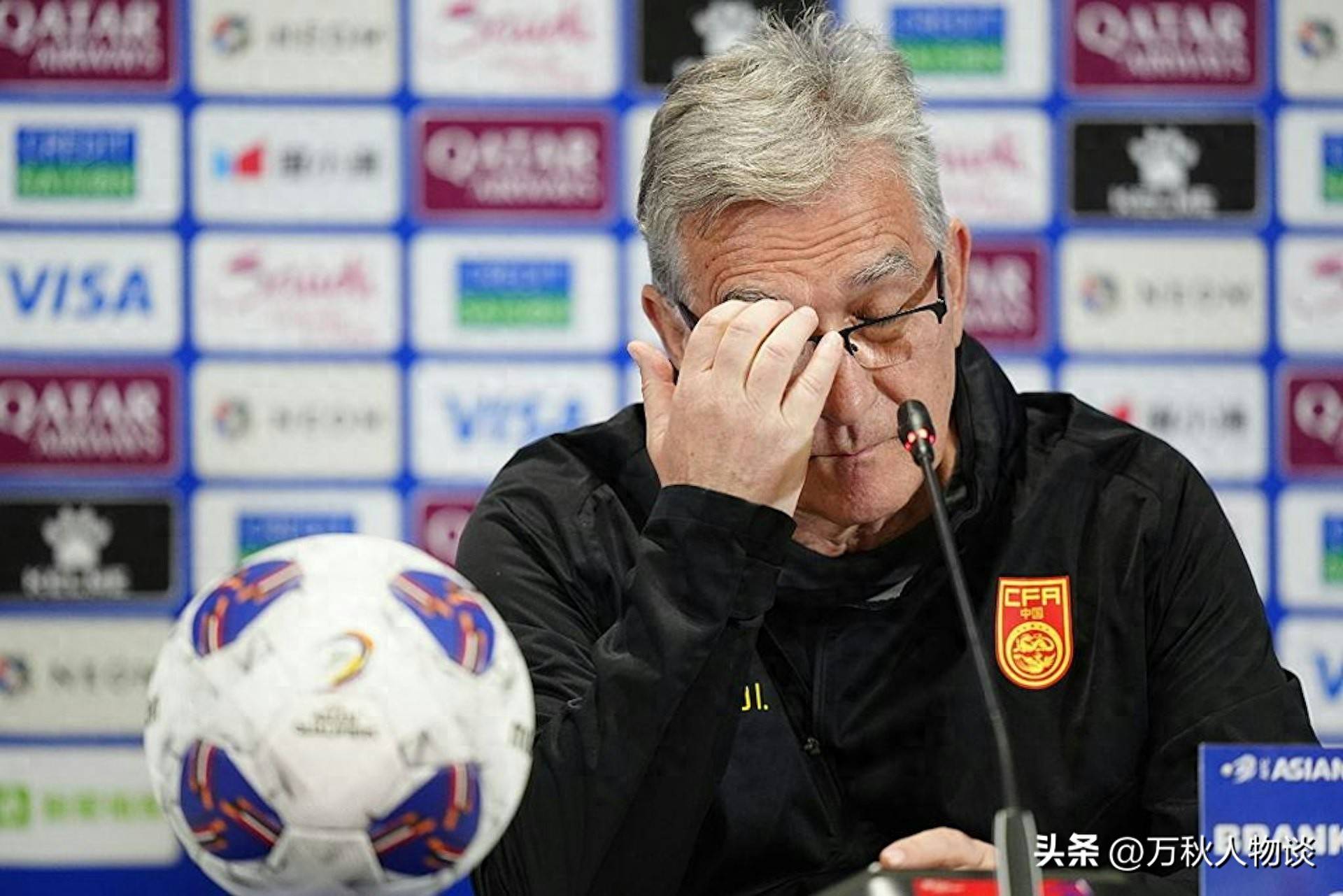 九游体育-足协将在世预赛末战后确定伊万去留，目前教练专注比赛的简单介绍